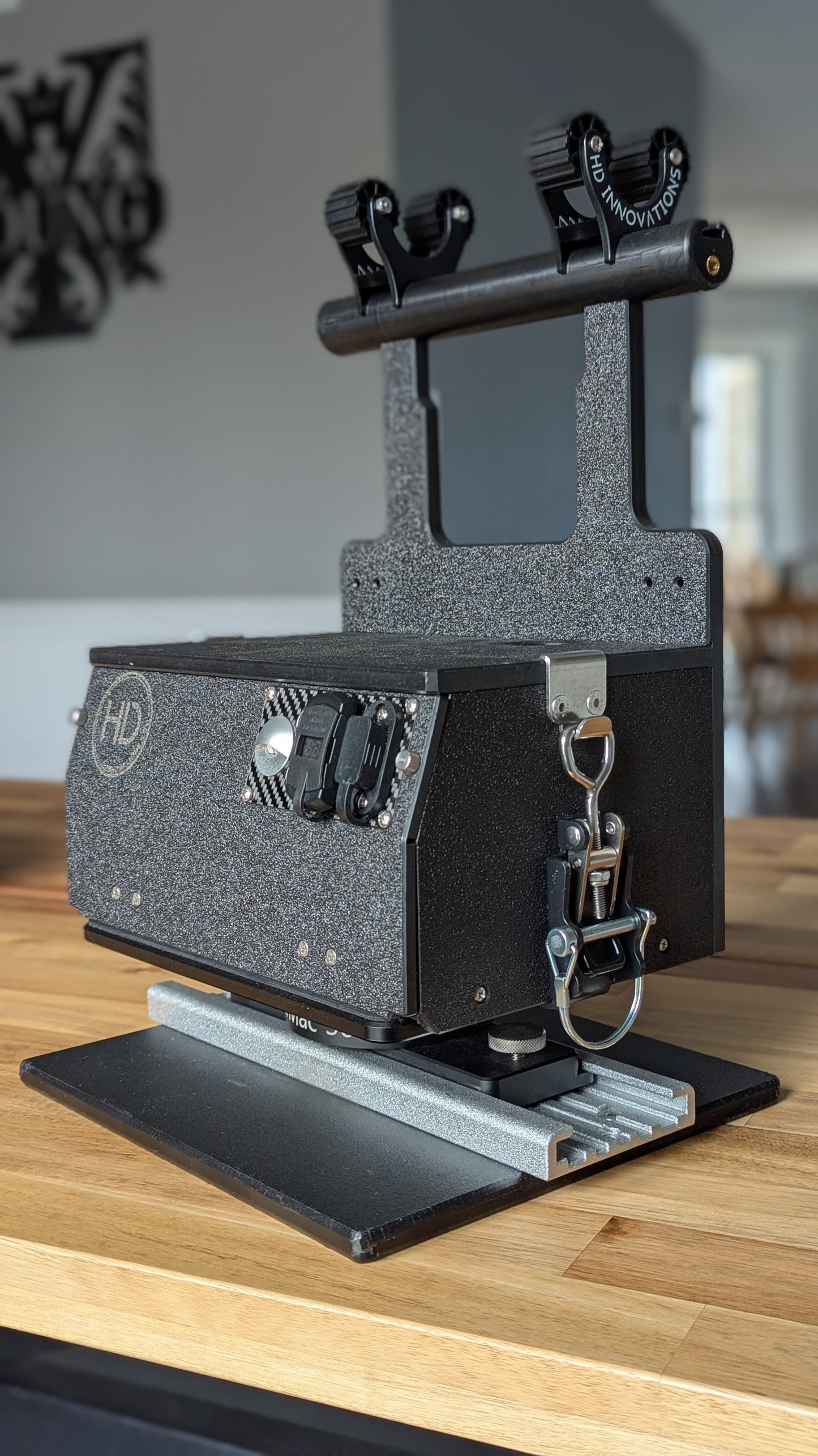 LarMac 360 w/Track Insert, Black
